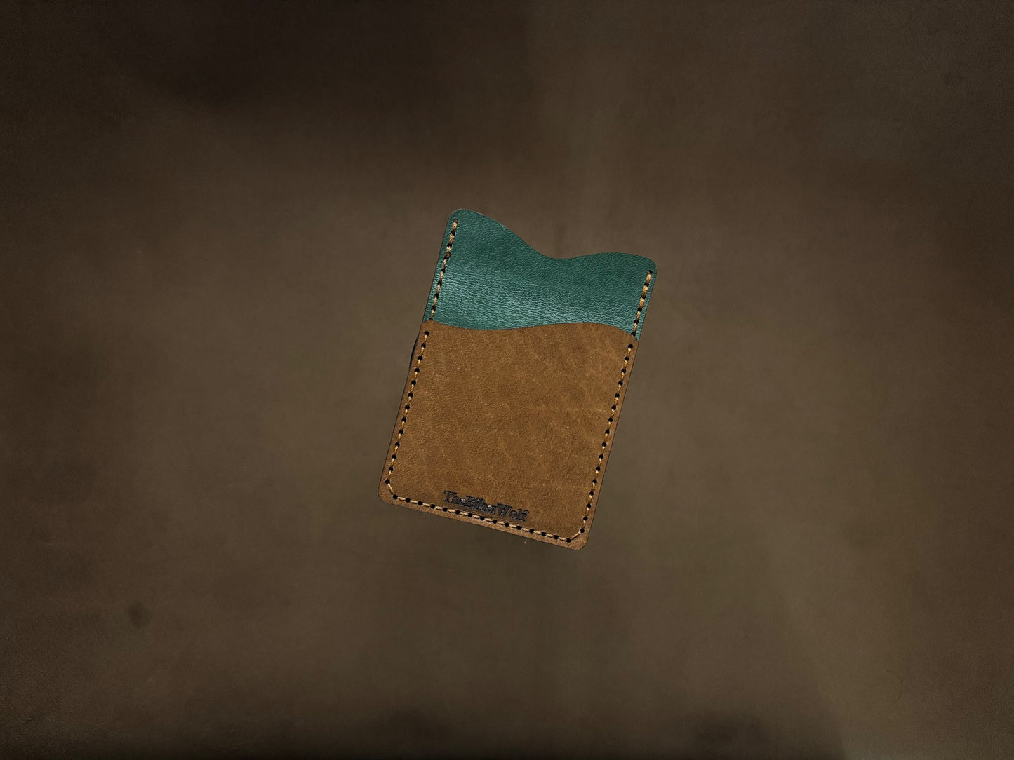The Card Sleeve - British Tan on Bottle Green (Wavy)
