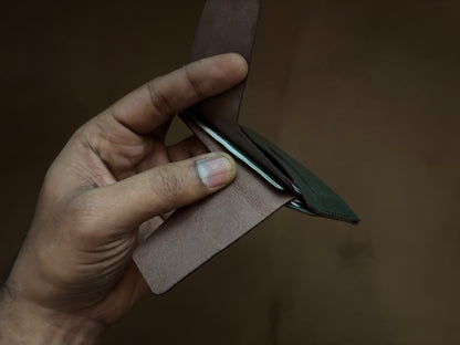 The Bond Wallet in Bottle Green and Dark Brown